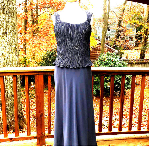 Patra Grey Sequin Gown -Size 6 - Picture 2 of 15